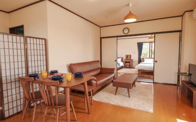 Maru House
