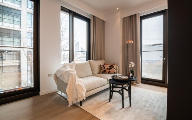 Sensational Studio Apartment in London s Vibrant Canary Wharf