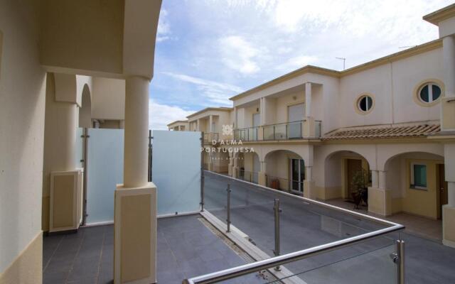 Vila Encosta dos Salgados- I