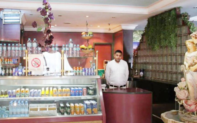 Royal Garden Hotel