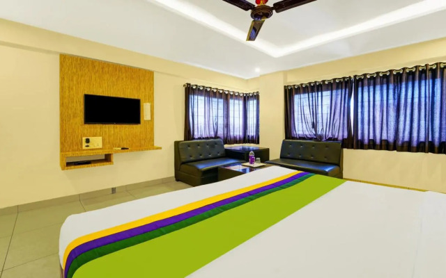 Treebo Surya Comforts, 200 Mtrs From Kolhapur Railway Station