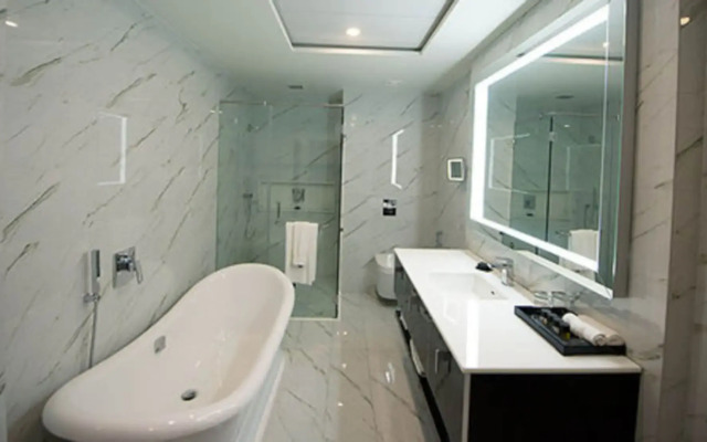 The Nishat Hotel Gulberg