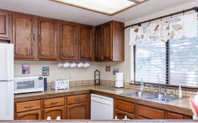 Mammoth Sierra Townhomes #25