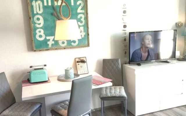 Coastal Apartment With Balcony