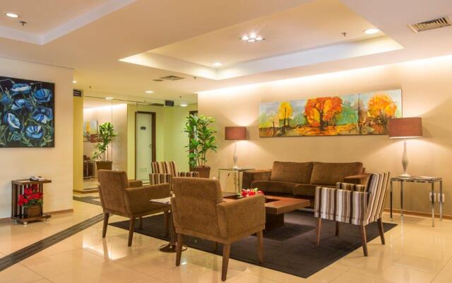 Astron Hotel Bauru by Nobile