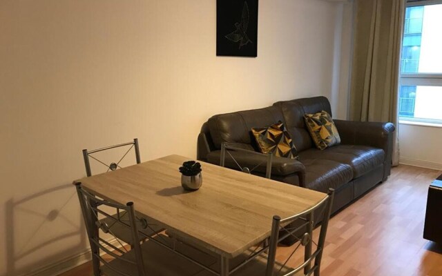 Apex Wallace Street Apt With Free Parking