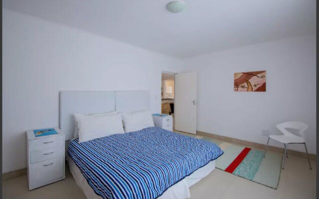 Blond's Blessings Struisbaai