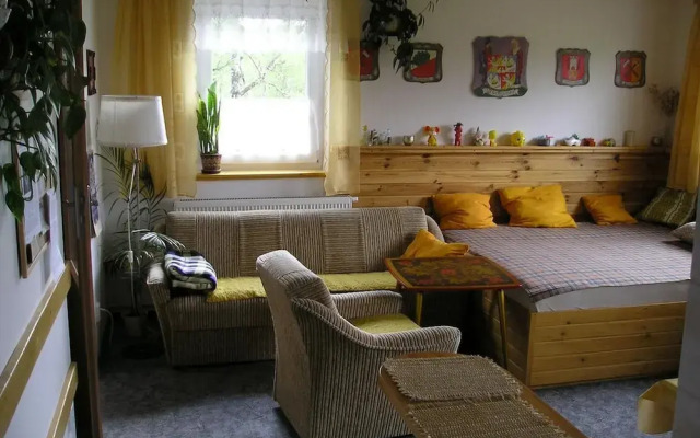 Marie Pavla With 7 Bedrooms and 4 Bathrooms