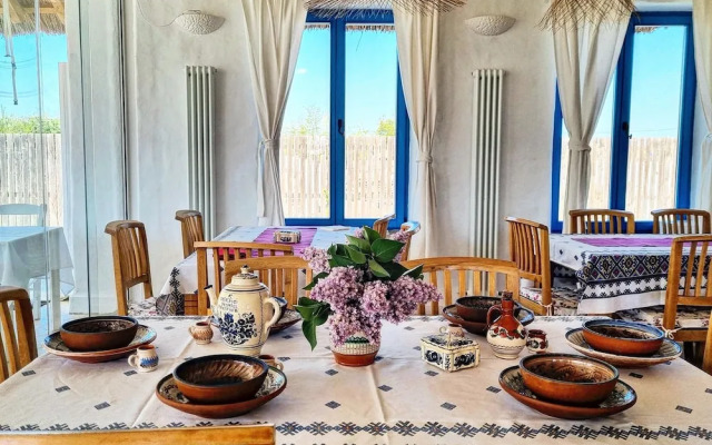 5 Chirpici - Small Traditional Resort