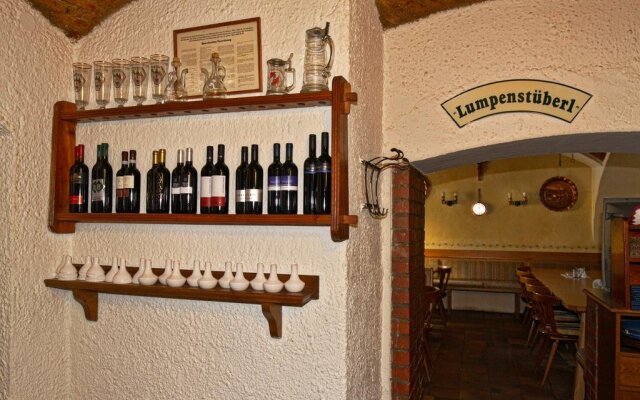 Stiftsgasthof Hochburg