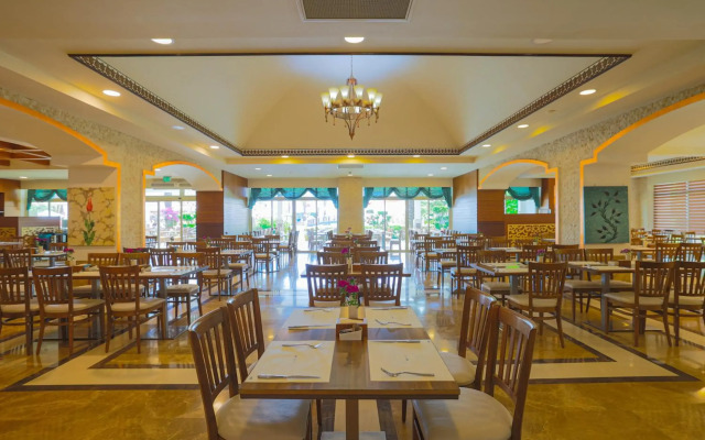 Crystal Family Resort & Spa – All Inclusive