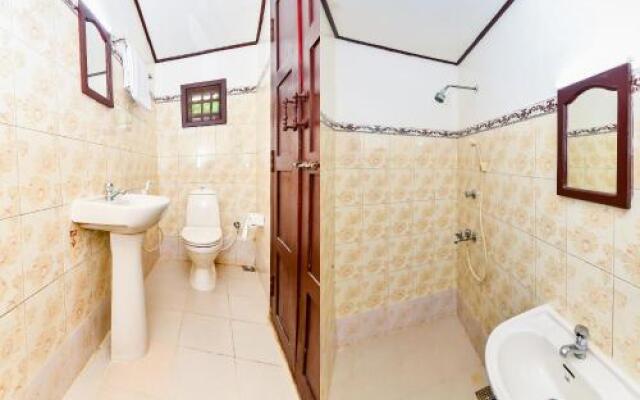 OYO 25089 Gold River Indraprastha Houseboat