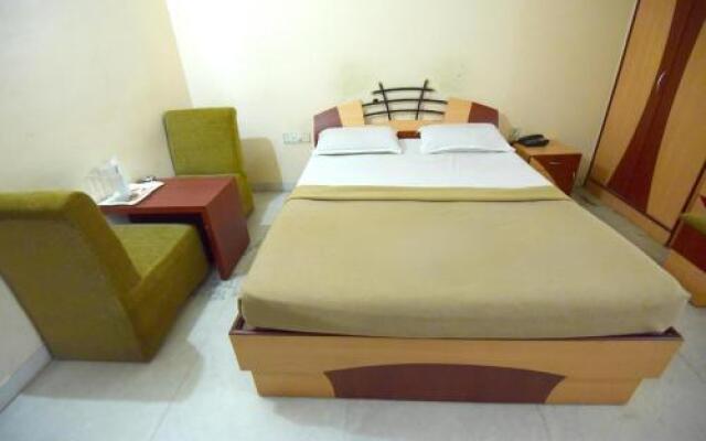 Hotel Shastri Paradise