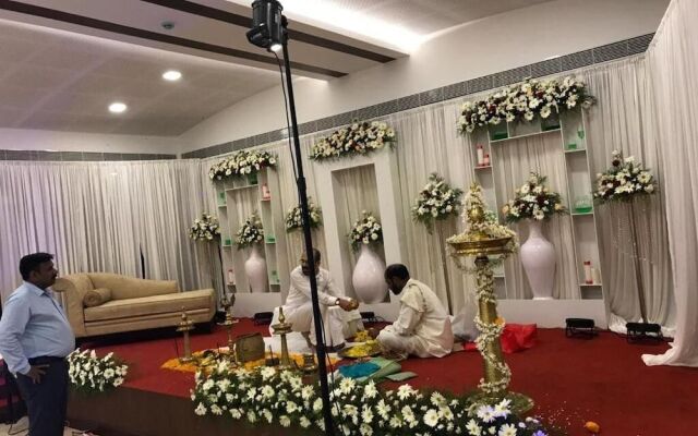 Navaratna Inn A Luxury Hotel