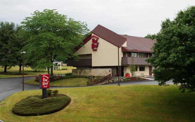 Red Roof Inn Boston - Southborough/ Worcester