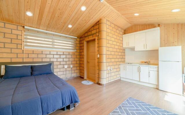 Gapyeong Hobak Pension