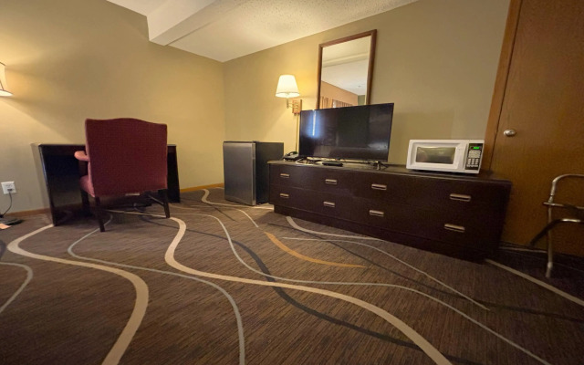 Super 8 by Wyndham Normal Bloomington