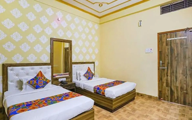 Fabhotel Shivam Palace
