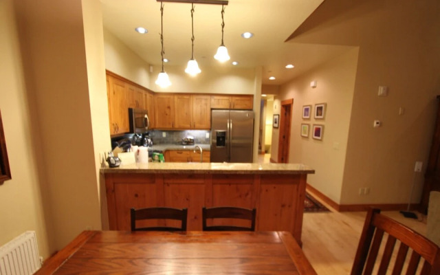 The Cabins 18 3 Bedrooms 2 Bathrooms Condo