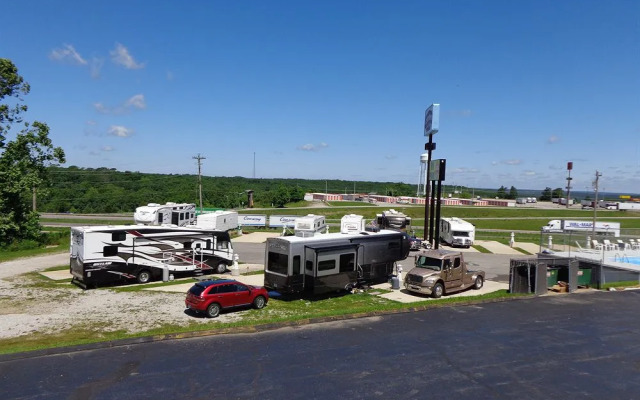 Motel 6-Saint Robert, MO