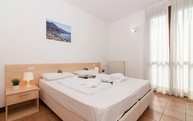 Porto Letizia Roma 5