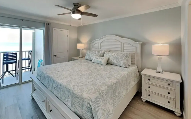Castle Beach 303