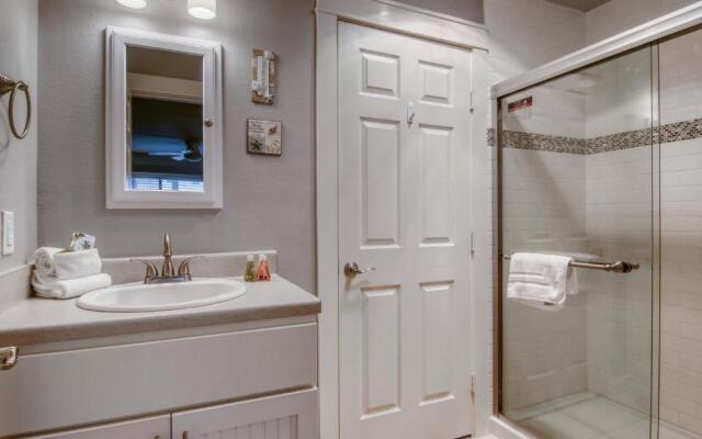 Courtyard #111 Condo