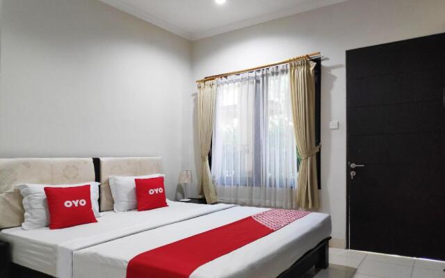 OYO 3732 Costa Kuta