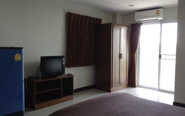Apartment Baan Khun Mae