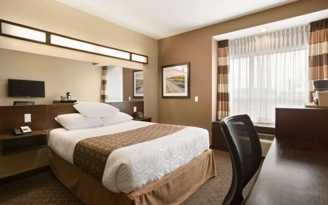 Microtel Inn & Suites by Wyndham Blackfalds Red Deer North