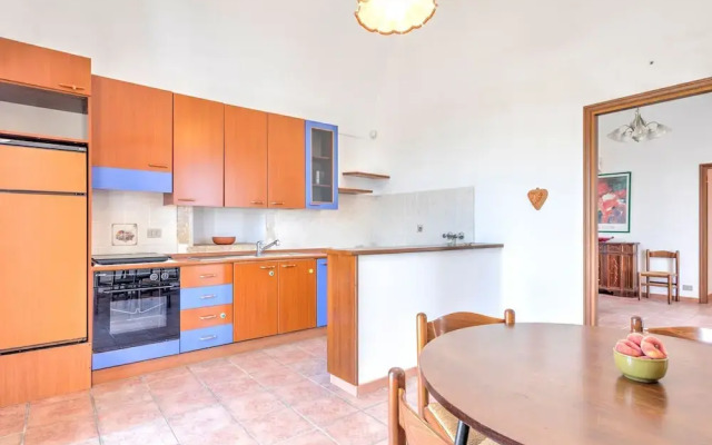 Charming Apartment in Marina di Ragusa With Terrace