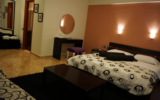 Hotel Oasis