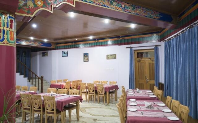 Cho Palace