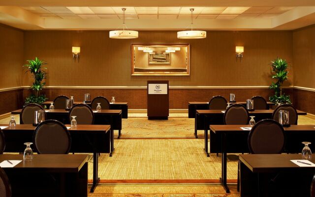 Sheraton Suites Old Town Alexandria