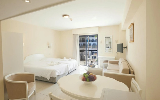 Tsokkos Gardens Hotel & Hotel Apartments