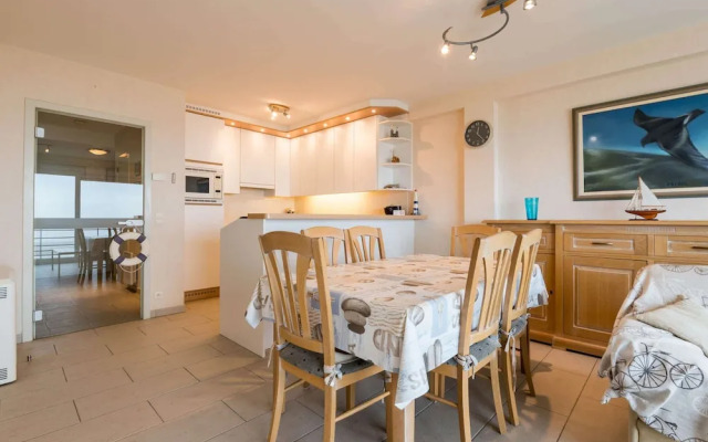 Apartment in Koksijde for 6 Person