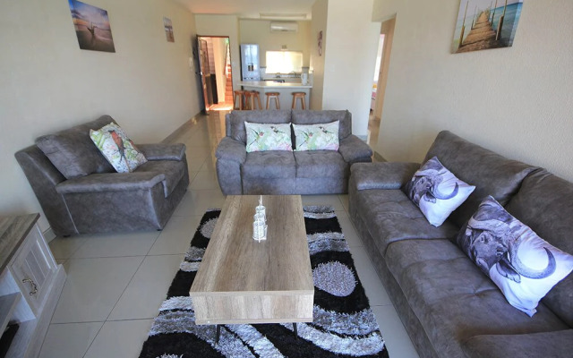 Isikhulu.53-55 North beach ,Umdloti. KwaZulu-Natal