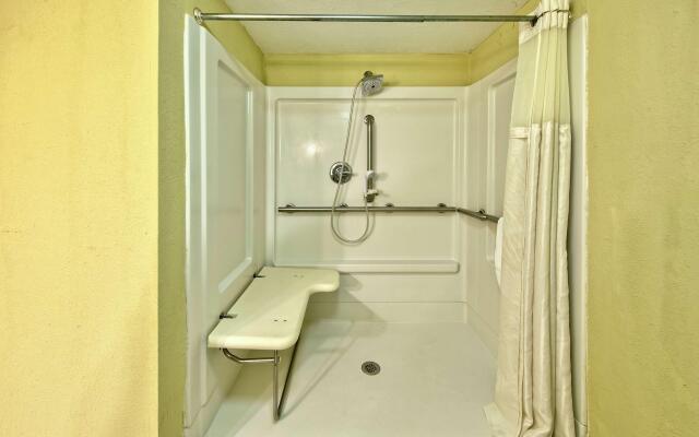 DoubleTree by Hilton Hotel Johnson City