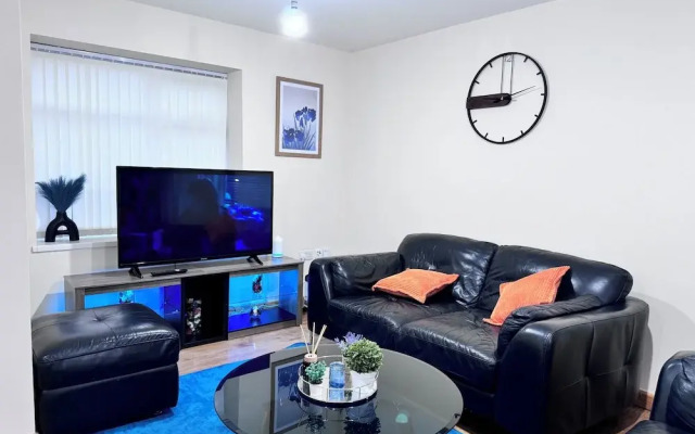 The Rich Living Apartment