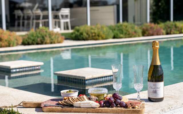 Luxe Family Entertainer on Canal  Private Pool