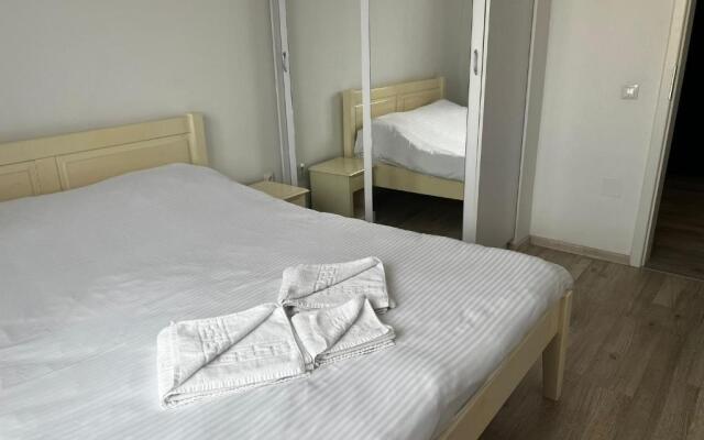 Astero Apartments 3 rooms Palas Apartment