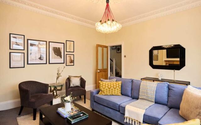 The Peckham Hideaway - Bright 3bdr Flat