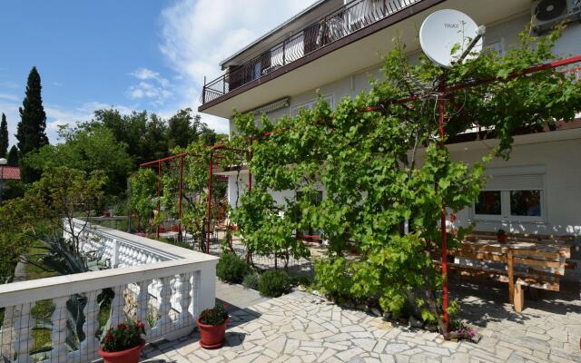 Apartment in Dramalj Near Beach & Pool