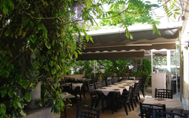 Hotel du Moulin à Vent Gerland