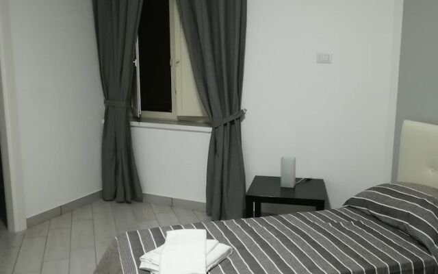 Neapolis center
