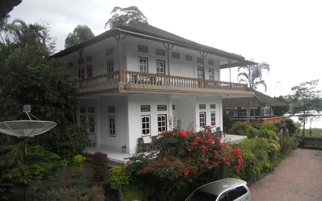 Hotel Surya