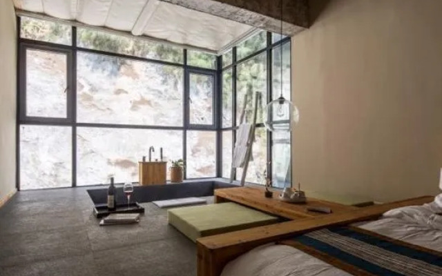 Zuoshe Linghai Boutique Hotel