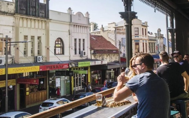 Modern Studio Close to Sydney Uni and Hospital