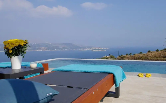 Villa Nikos in Megala Chorafia