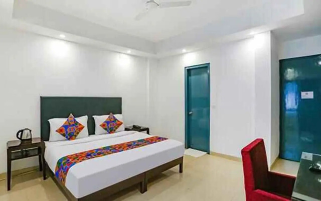 Fabhotel Golf Luxury
